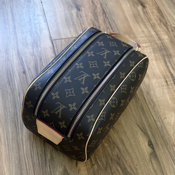 Louis Vuitton Drop Kit - Picture 1 of 7